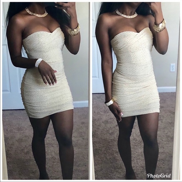 ✨ Meet Your Posher ✨ - Picture 9 of 16